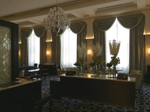 Lobby bar